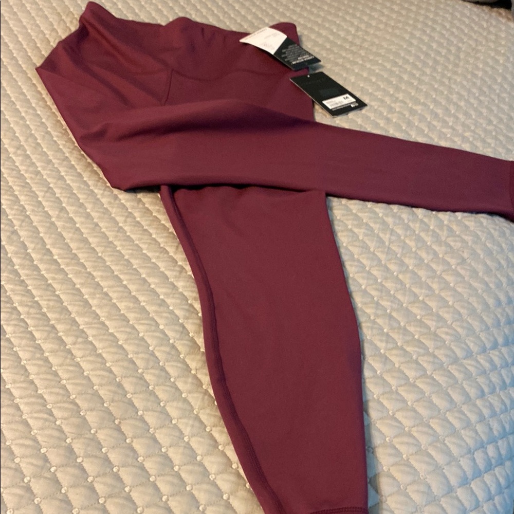 90 Degree By Reflex Wine Colored Leggings Soft Stretchy Fit
